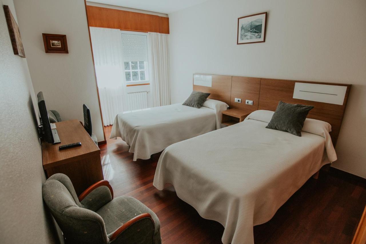 Hotel A Veiga Самос Экстерьер фото
