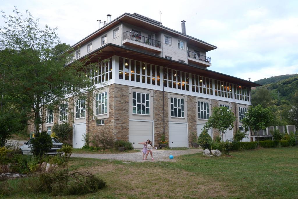 Hotel A Veiga Самос Экстерьер фото